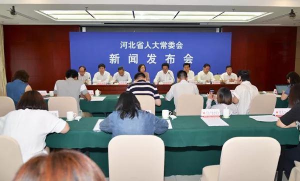 《關(guān)于加強建筑市場監(jiān)督管理的決定》今日施行